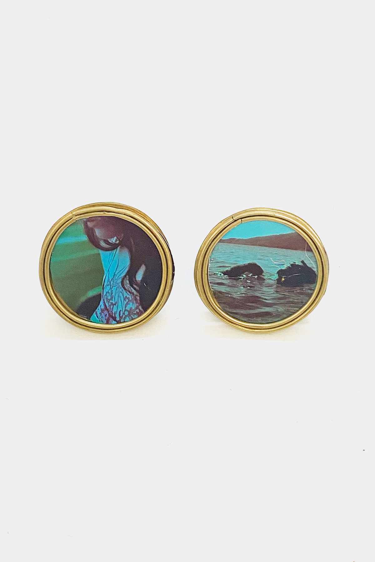 Tony Blanco photo frame jewelry set, customizable gold pendant